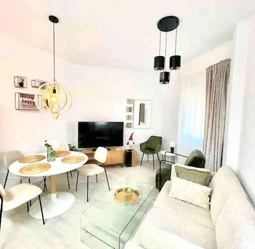 Historical Centre! Private Terrace & Gym-near Public Parking