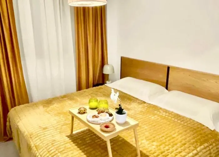 Appartamento Historical Centre! Private Terrace & Gym-near Public Parking