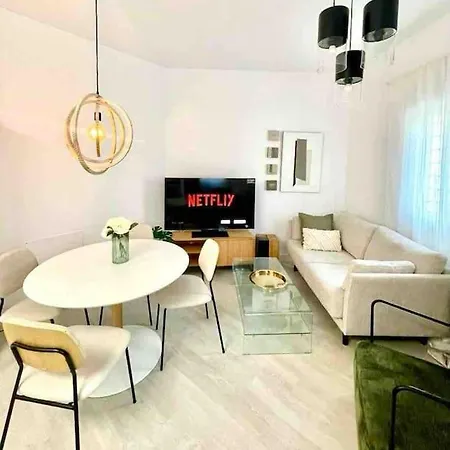 Historical Centre! Private Terrace & Gym-near Public Parking Màlaga