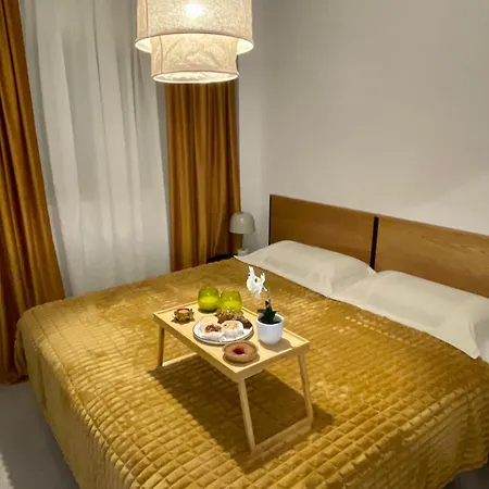 Historical Centre! Private Terrace & Gym-near Public Parking Apartmán *