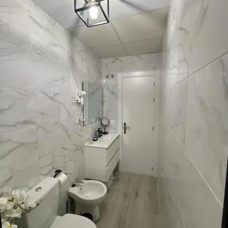Historical Centre! Private Terrace & Gym-near Public Parking Apartmán