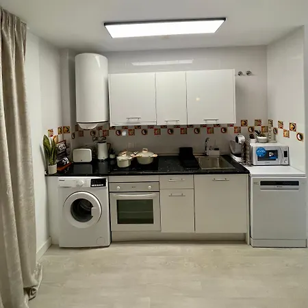 Apartmán Historical Centre! Private Terrace & Gym-near Public Parking *
