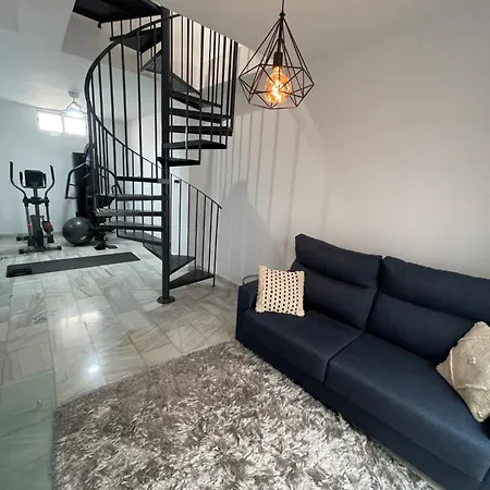 Historical Centre! Private Terrace & Gym-near Public Parking Apartmán *